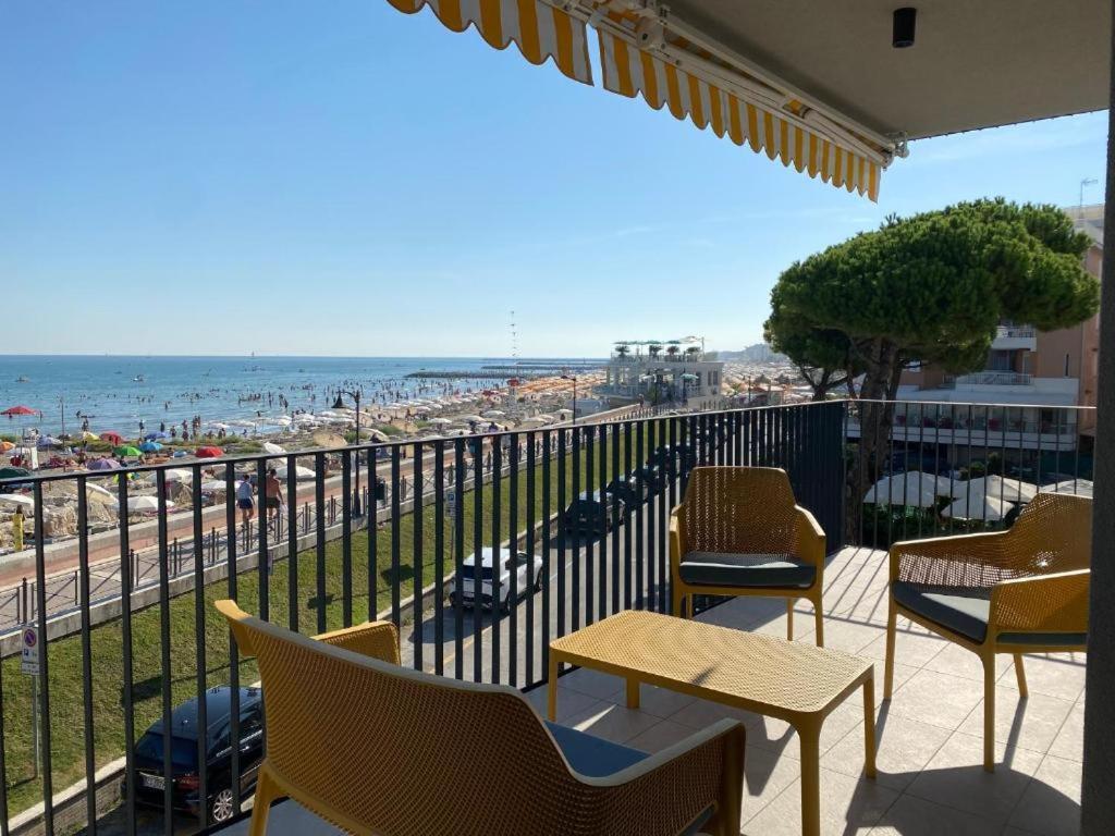 Nuovo Residence Serenissima Frontemare - Agenzia Cocal Caorle Exteriör bild